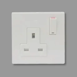 Bộ ổ cắm tiêu chuẩn BS, 250VAC - 13A WEB11119SW-VN